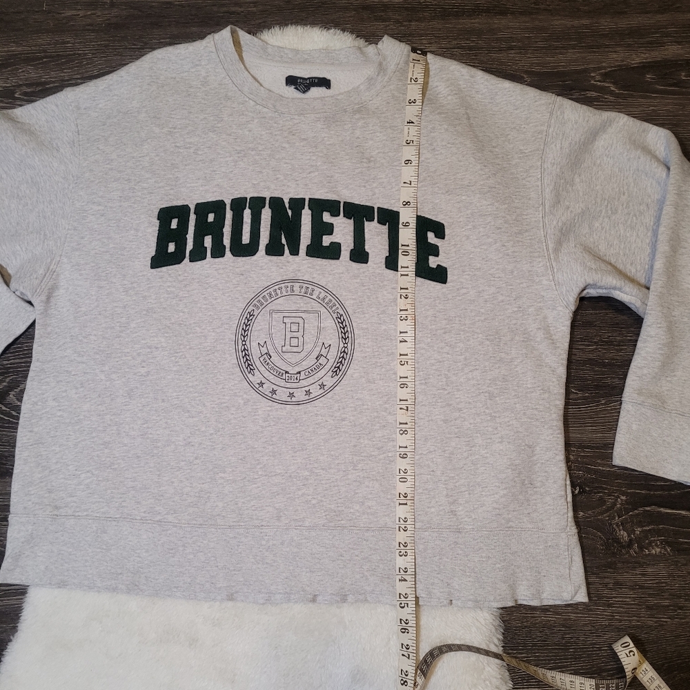 Brunette The Label Stepsis Crew Sherling Lettering in Pebble Grey/Green sz L/XL - Picture 4 of 8